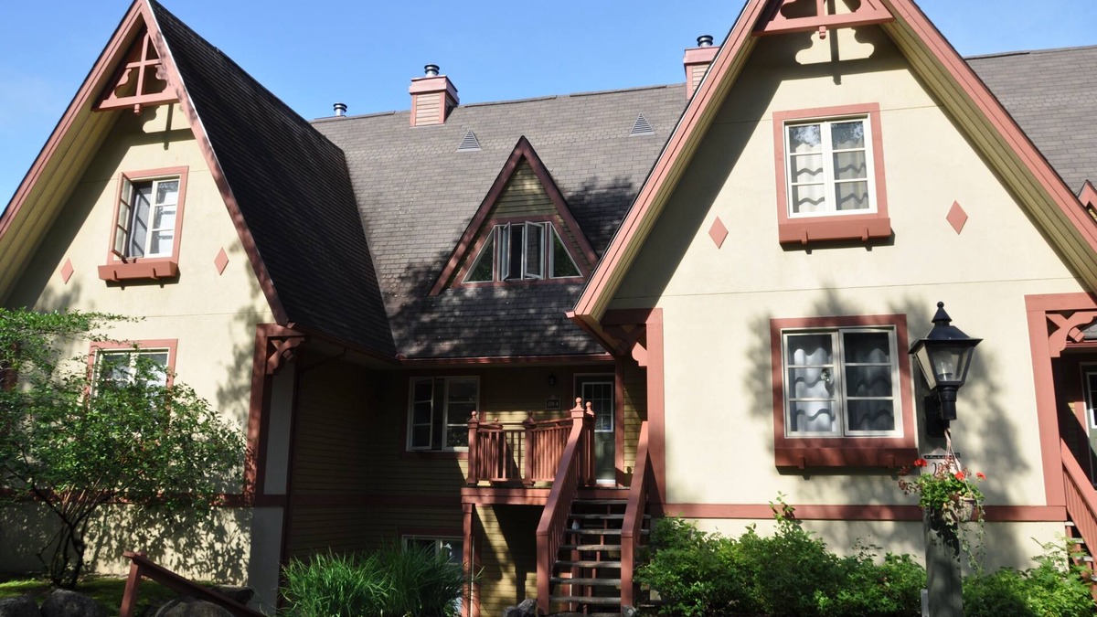 Mont-Tremblant Condo | Condo Renovated 2 Bedroom In Le Plateau.