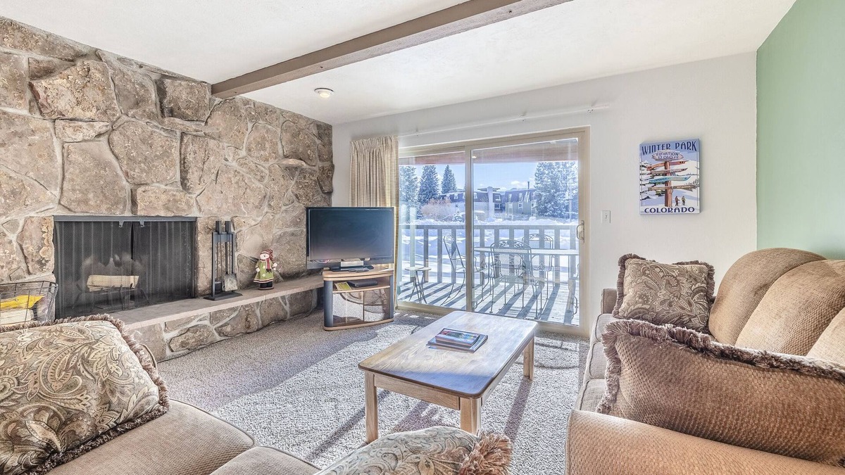 Winter Park Condo | Condo w/access to Private Rec Center w/pool & hot tub. New remodeled kitchen