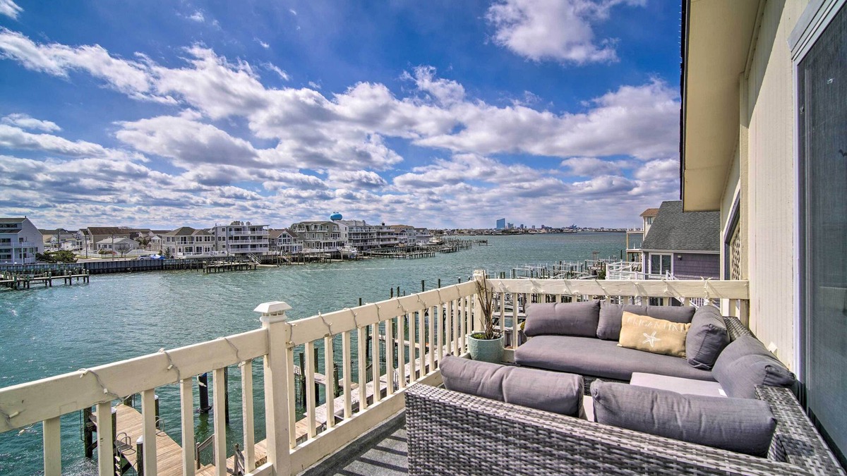 Brigantine Apartment | Condo w/Bay Views ~ 5 Mi to Atlantic City!