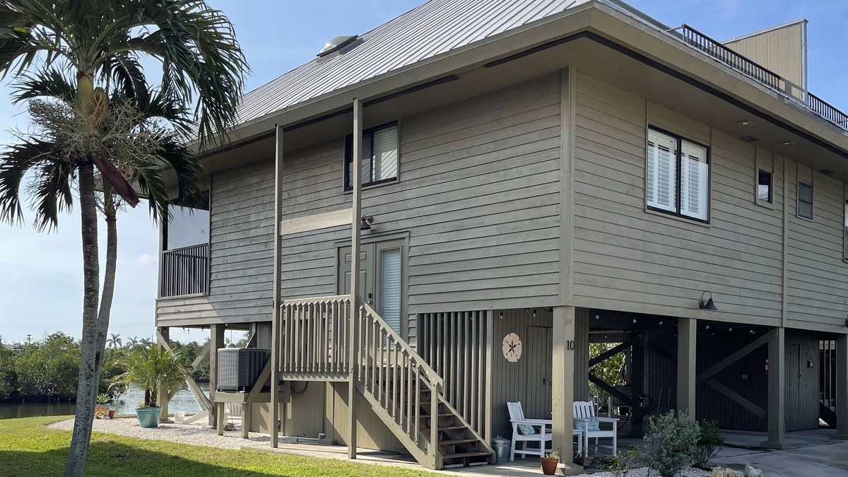 Bokeelia House | Condo w use of a 10k boat lift. 5min to open water. Tarpon capital 15min away