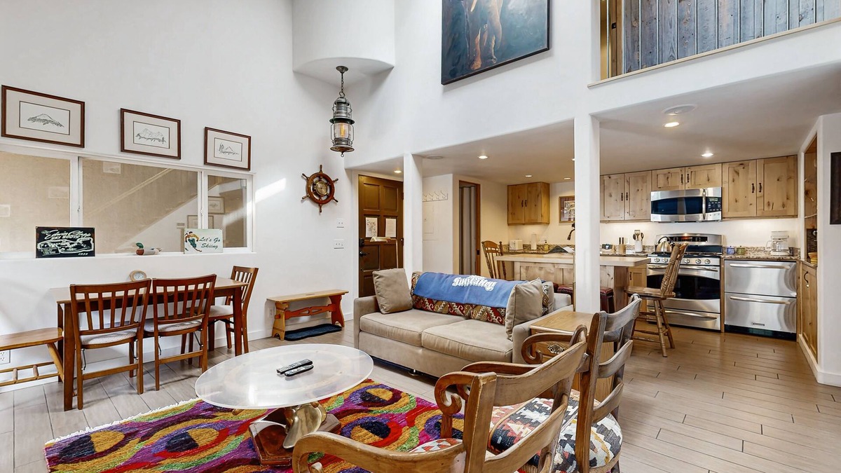 River Run Condo | Condo with Mountain Views & Shared Hot Tub - Near Skiing