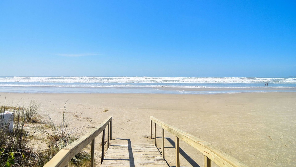 Vila Nova Apartment | Condominium w/ Pool View Sea at Vila's Beach P2420