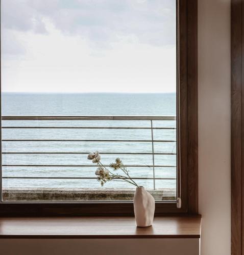 Getaria Apartment | Confort y calma junto al mar, vistas a Gaztatape