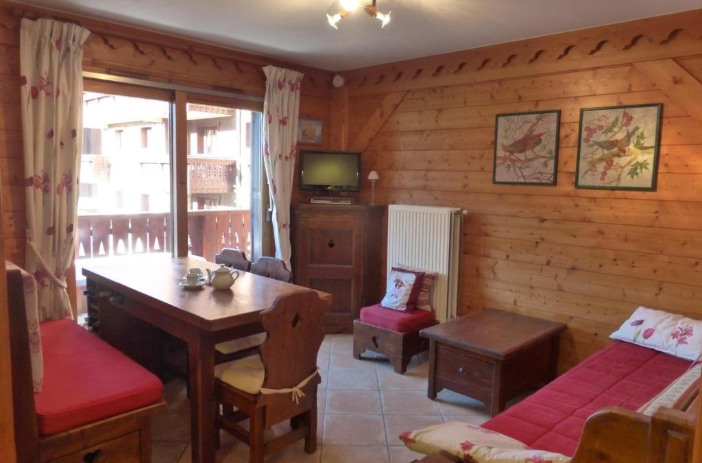 Meribel Village Apartment | Confortable 3 pièces 4 pers. face aux pistes avec accès piscine à Méribel Village - FR-1-411-618