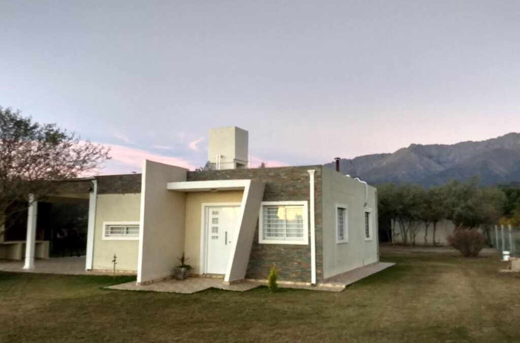 San Javier Department House | Confortable casa traslasierra. Vista al Champaqui