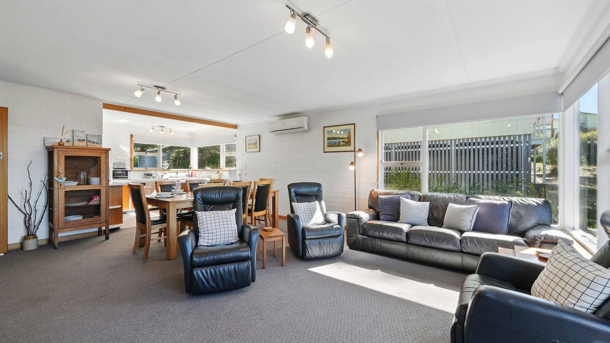 Coningham House | Coningham Beach House