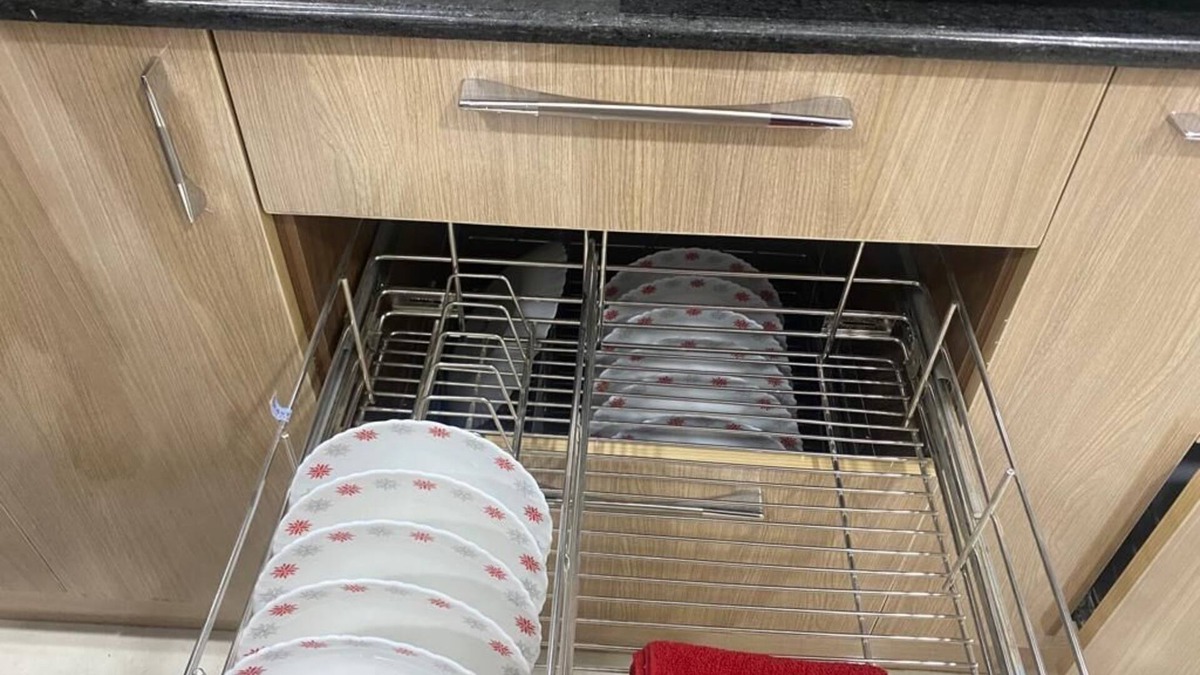 Nanakram Guda Apartment | CONTEMORARY PRISTINE 3 BHK IN THE FIN HUB :-KSH