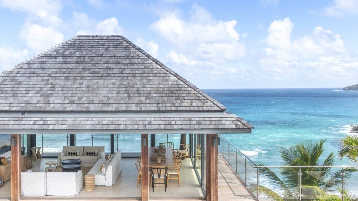 Quartier du Roi Villa | Contemporary 7 BDRM Villa w Bay Views