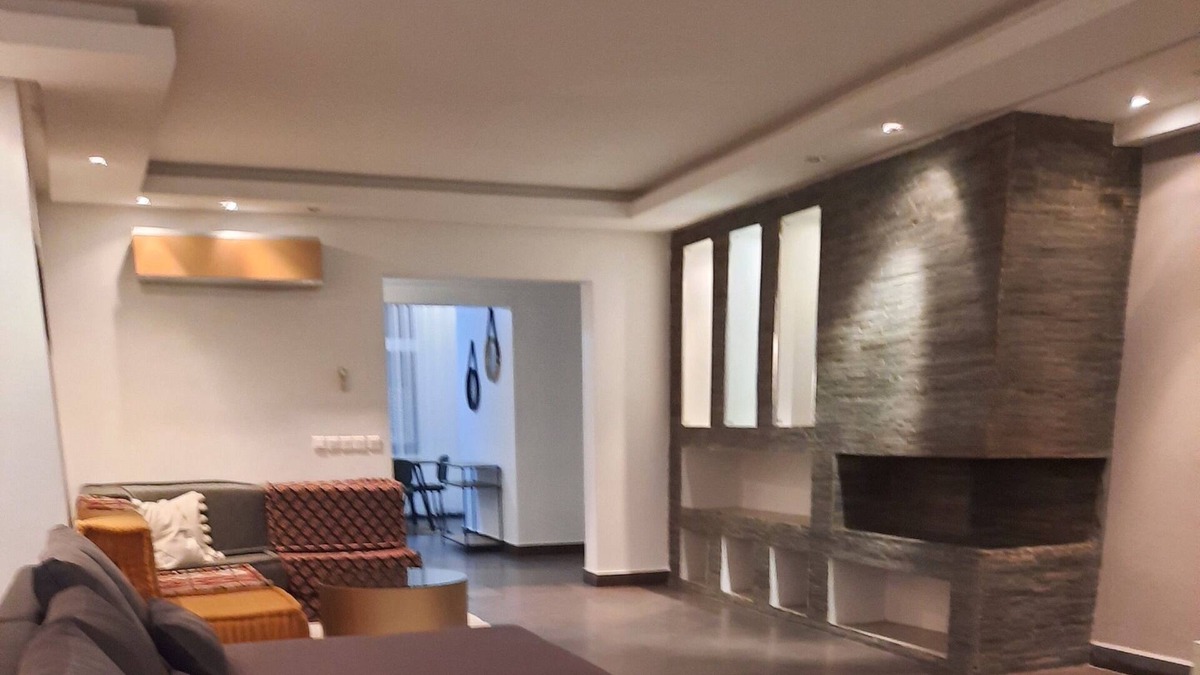 Racine Apartment | Contemporary apartment