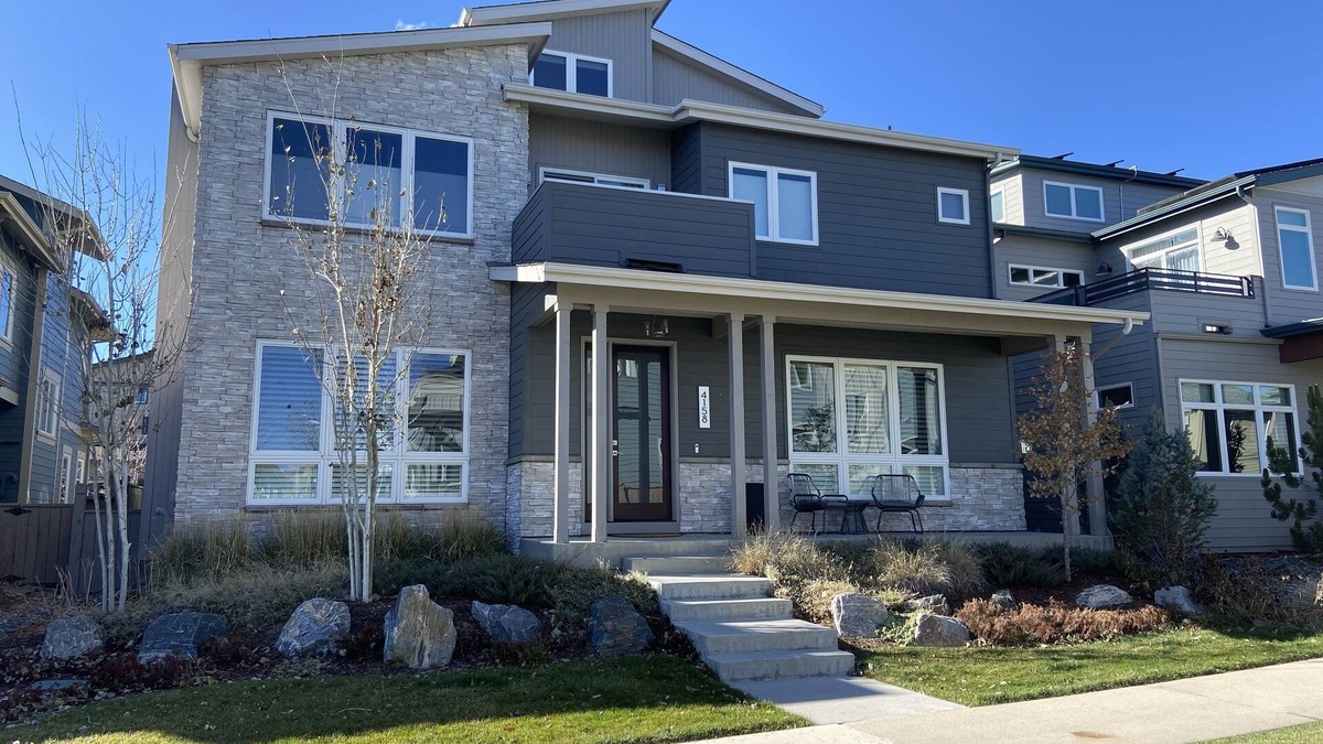 Orange Orchard House | Contemporary executive home with views of the Flatirons from rooftop!