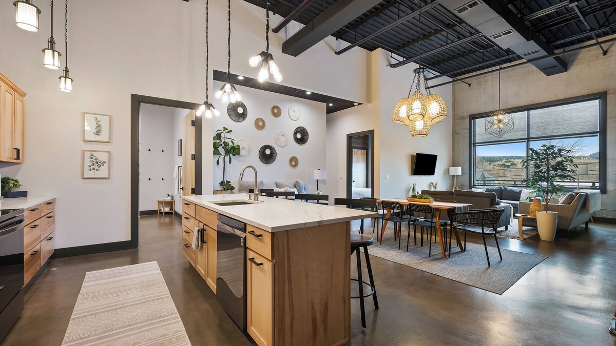 Spearfish Apartment | Contemporary family friendly downtown loft