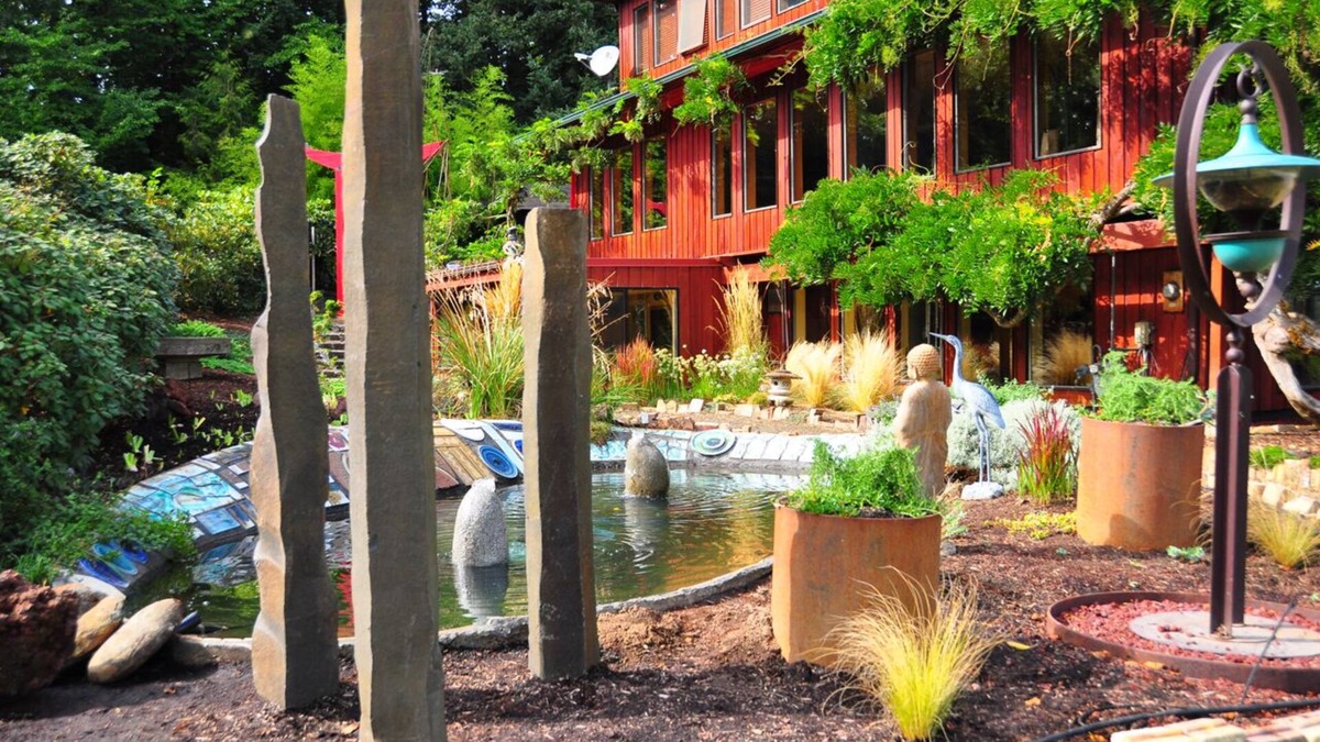 Corvallis House | Contemporary Flat on a Christmas tree farm 5 Minutes to Oregon State University