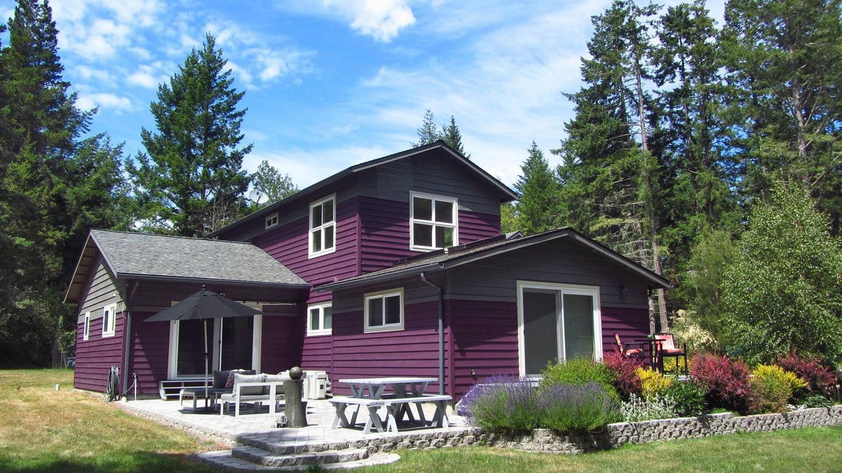 Friday Harbor House | Contemporary in the Woods