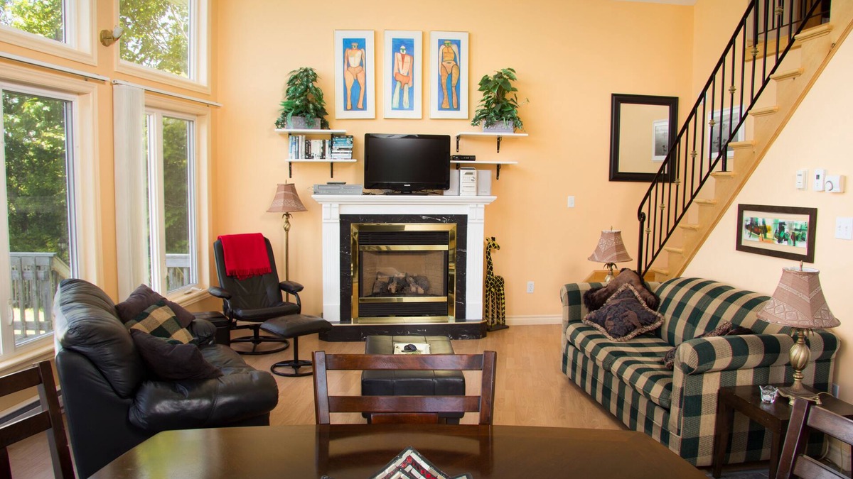 Weymouth Cottage | Contemporary ocean front cottage on the shore of the highest tides in the world.