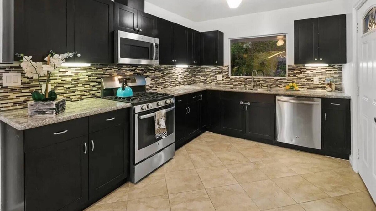 Crescenta Highlands House | Contemporary Peaceful home in Glendale Hills