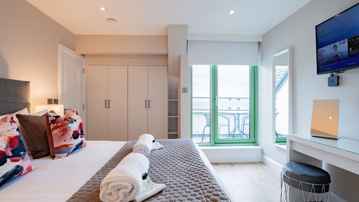 Claddagh Apartment | Contemporary Penthouse with Coastal Views