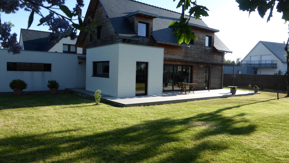 Mesquer House | Contemporary Wood House SOUTH - 3 'from the beach of Lanséria 8/10 pers