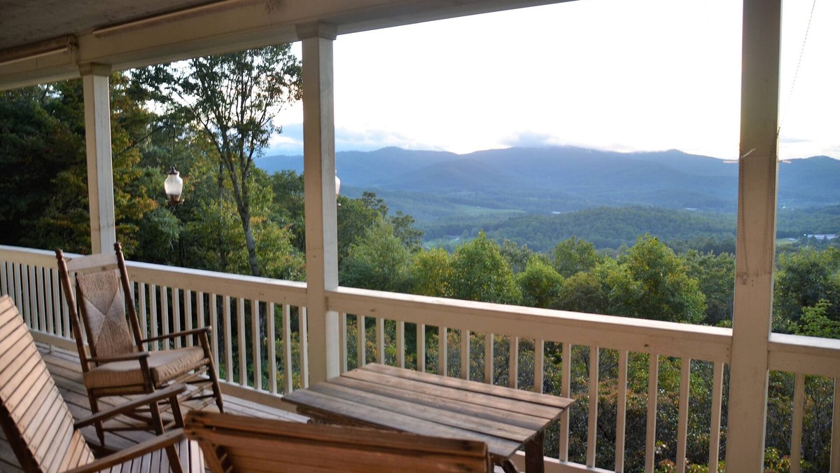 Spruce Pine House | Continental Divide Retreat Beautiful Sunsets Long Range Views Peaceful Tranquil