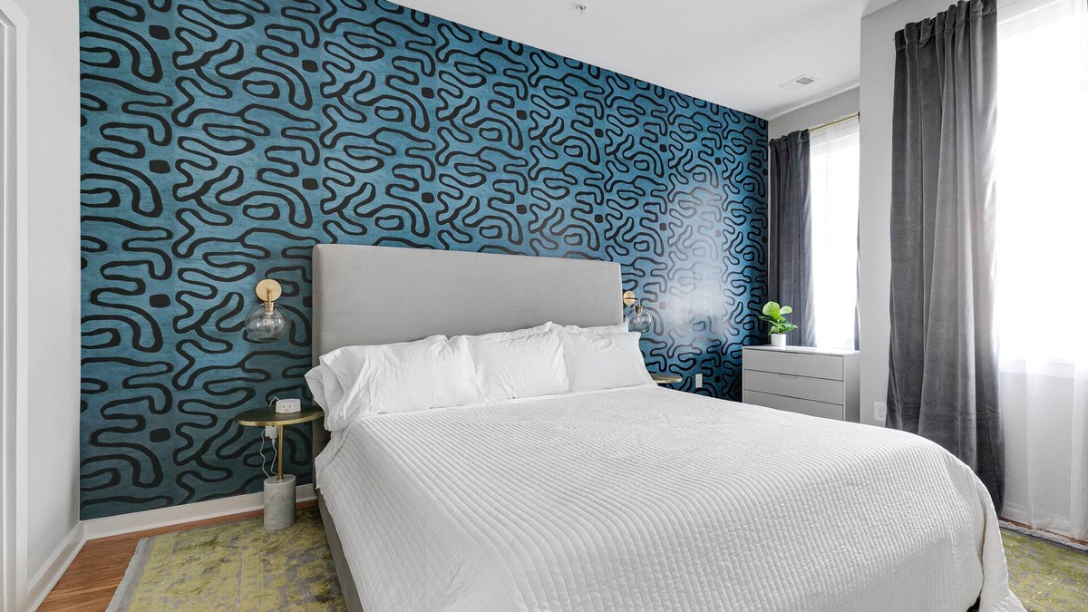 Church Hill Apartment | Convenient & Luxe Designer Apt w/King Sized Bed