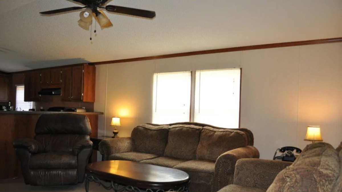 Start House | Convenient, Secluded and Safe!