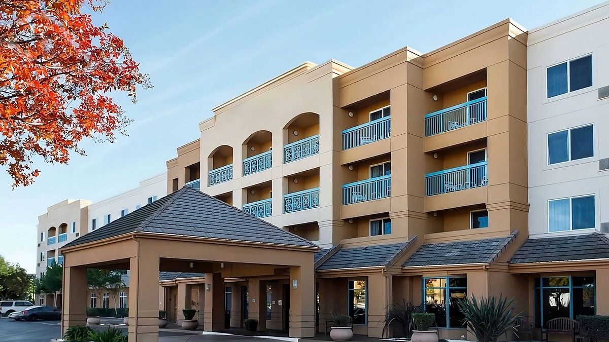 Pleasant Hill Hotel | Convenient Stay, Superb Location! 3 Relaxing Units, Close to Walden Park