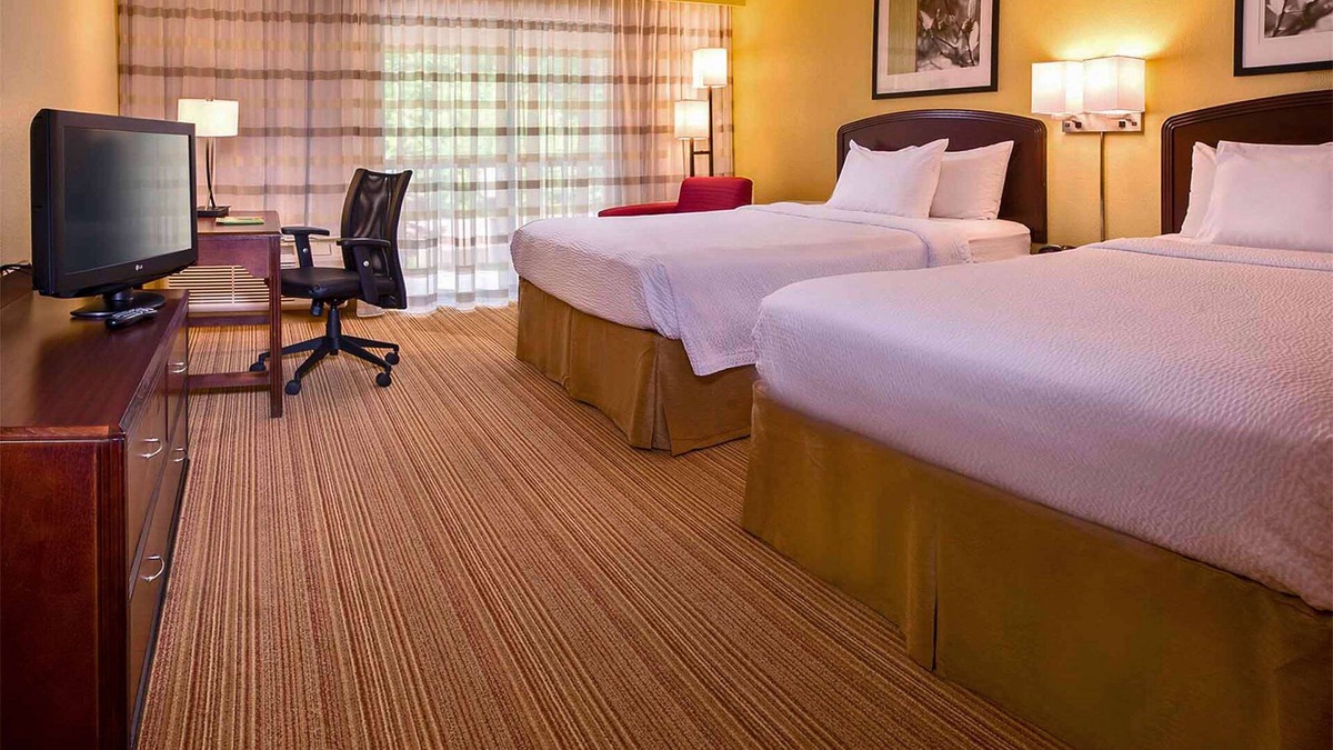 Durham Hotel | Convenient Stay, Superb Location! 4 Family-friendly Units, Free Parking, Pool