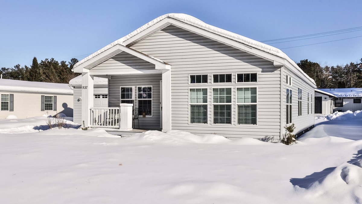Eagle River House | Conveniently-located, dog-friendly home with a patio, central AC, & washer/dryer