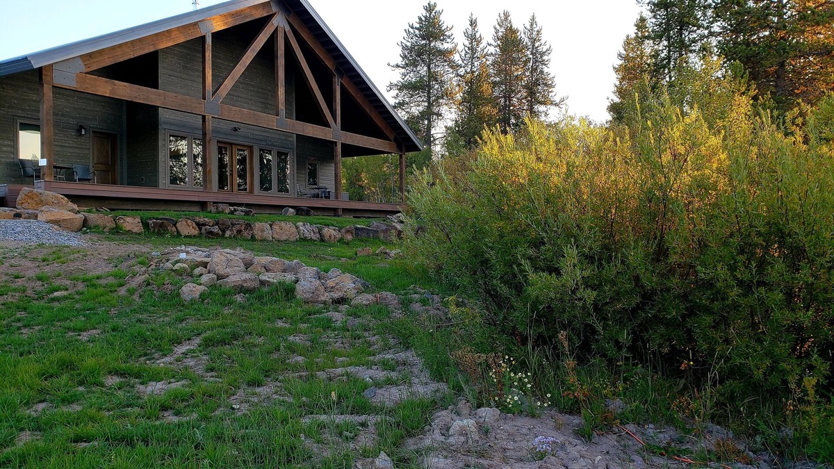 Last Chance House | Conveniently Located Between Yellowstone National Park & Henry's Fork River