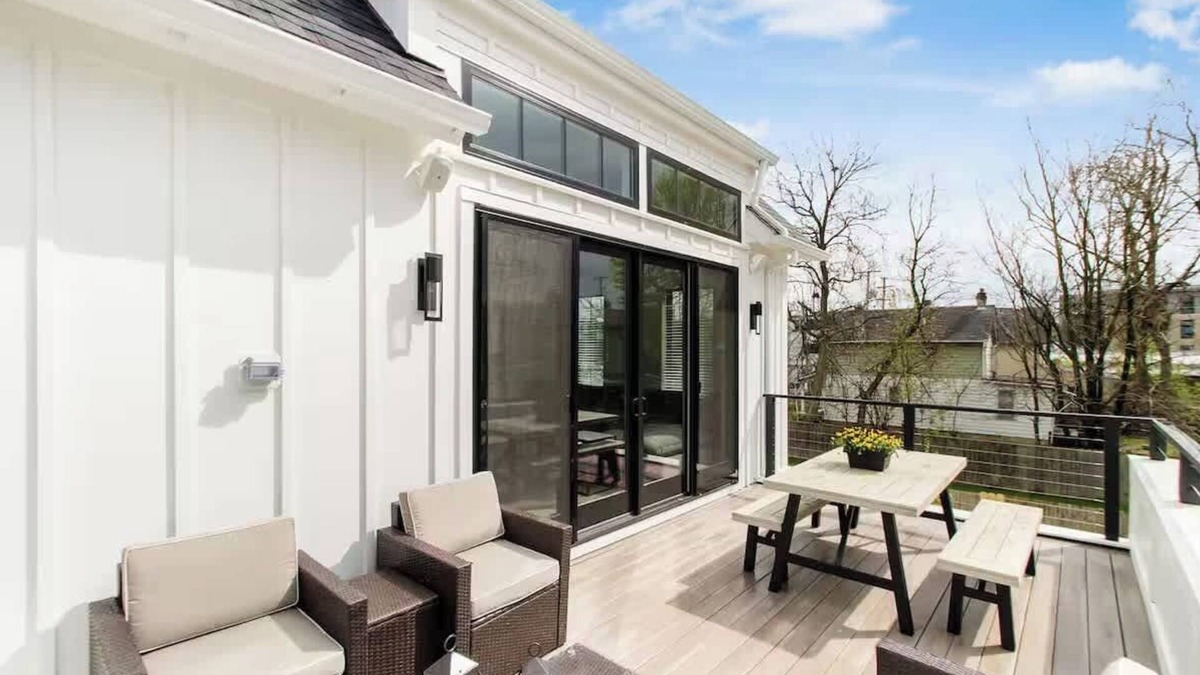 Italian Village House | Convention - Short North - Garage Parking