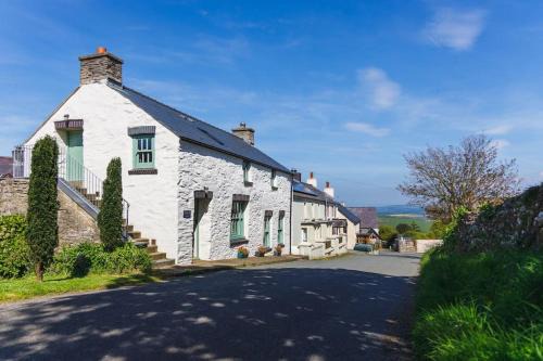 Haverfordwest Apartment | Converted Buttery Cottage in Pembrokeshire