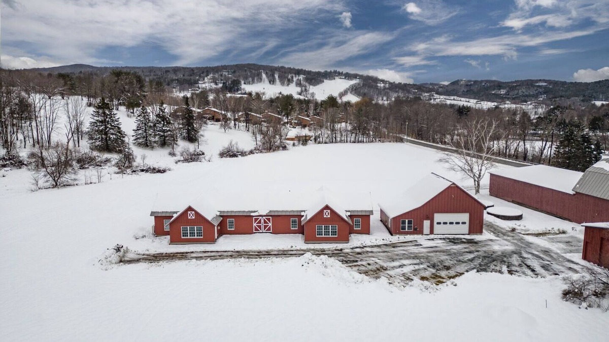 Quechee House | Converted Carriage Barn - The Carriage House Unit1