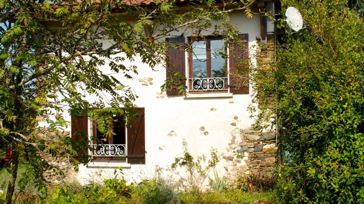 Saint-Mesmin Cottage | Converted stone gite in an orchard, The Piggery.