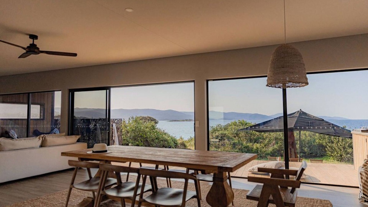 Bicheno Apartment | Cooinda - Home on the Bay