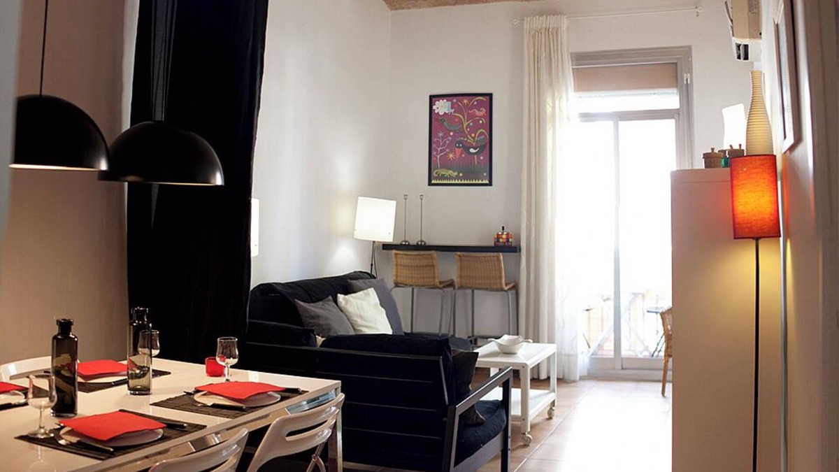 Poblenou Apartment | COOL FLOOR IN POBLENOU NEAR THE METRO AND THE BEACH MAR BELLA !
