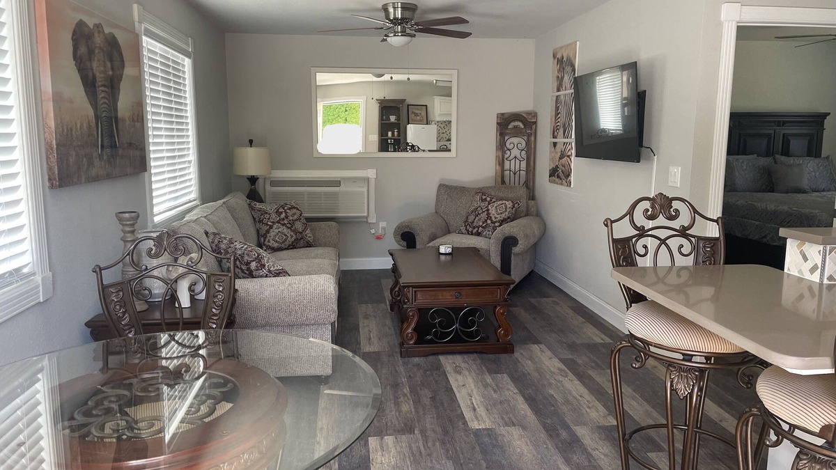 Caldwell House | Cool Ranch Mini