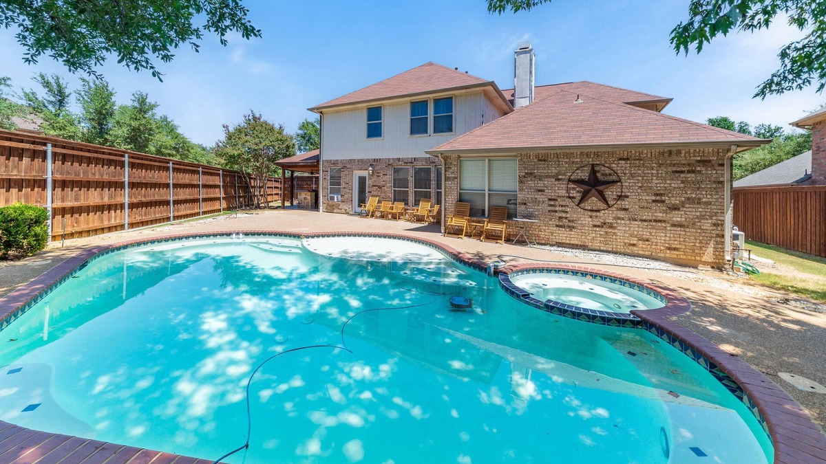 Highland Village House | Cool, unique, and spaciousl home with pool, not just another one!nnn