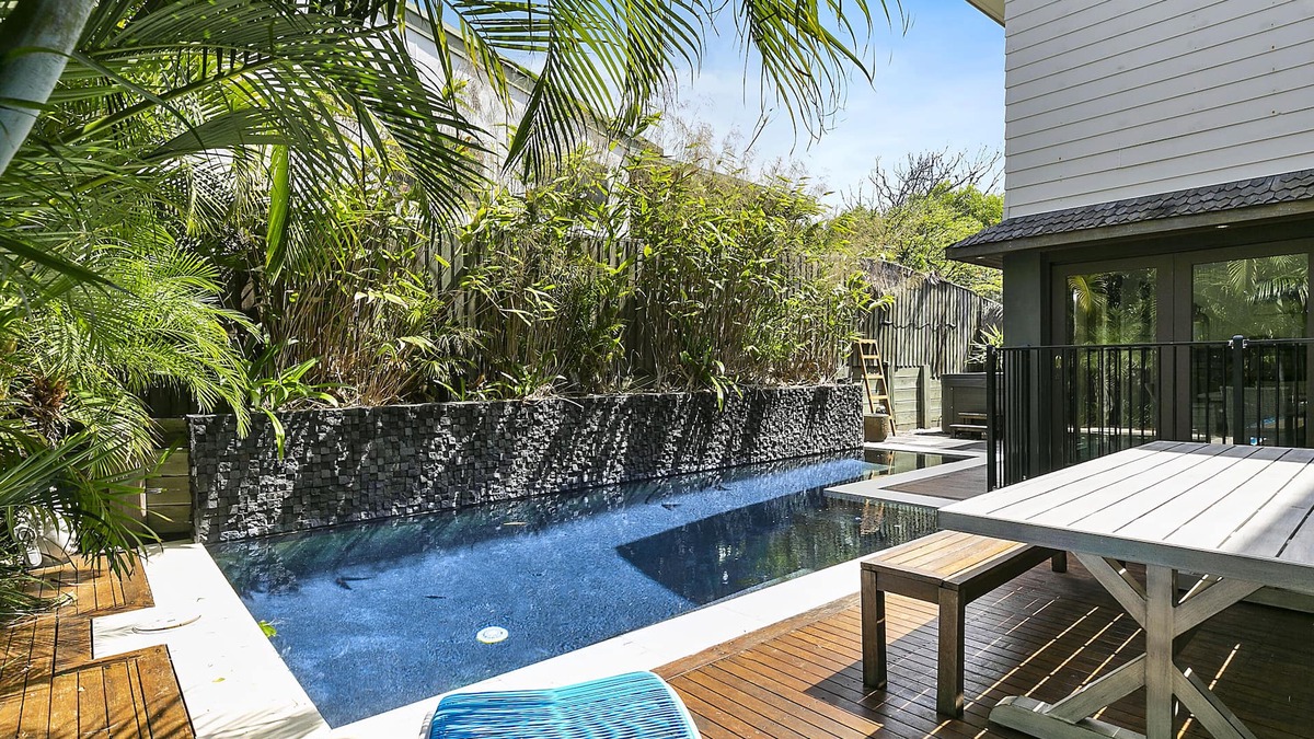 Yaroomba House | Coolum Beach House 50 metres to the beach - Pet Friendly