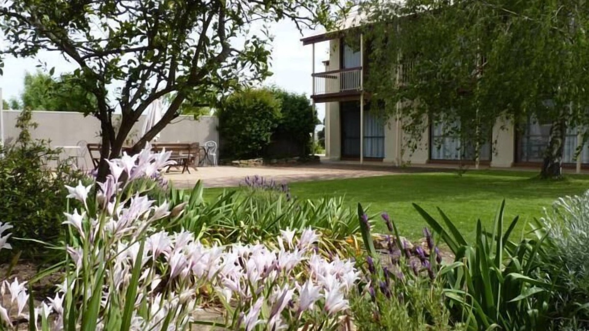 Penola Hotel | Coonawarra Motor Lodge