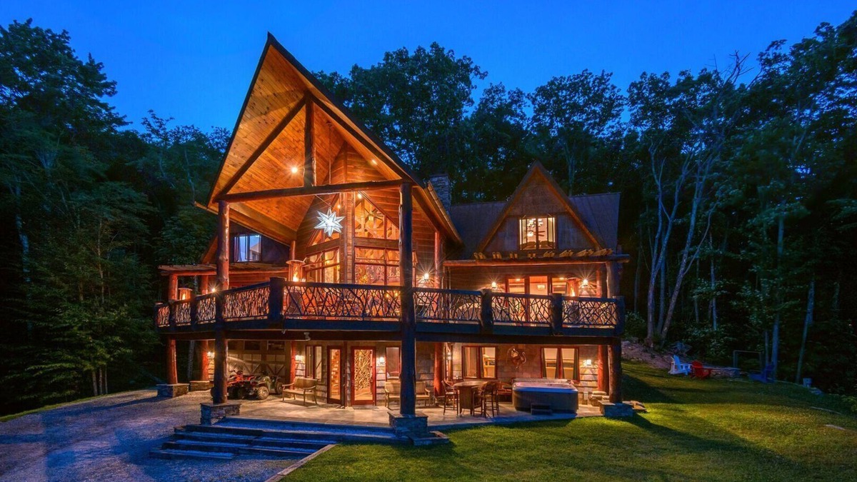 Elk Park House | Copperleaf – Eagles Nest's Premier Luxury Lodge