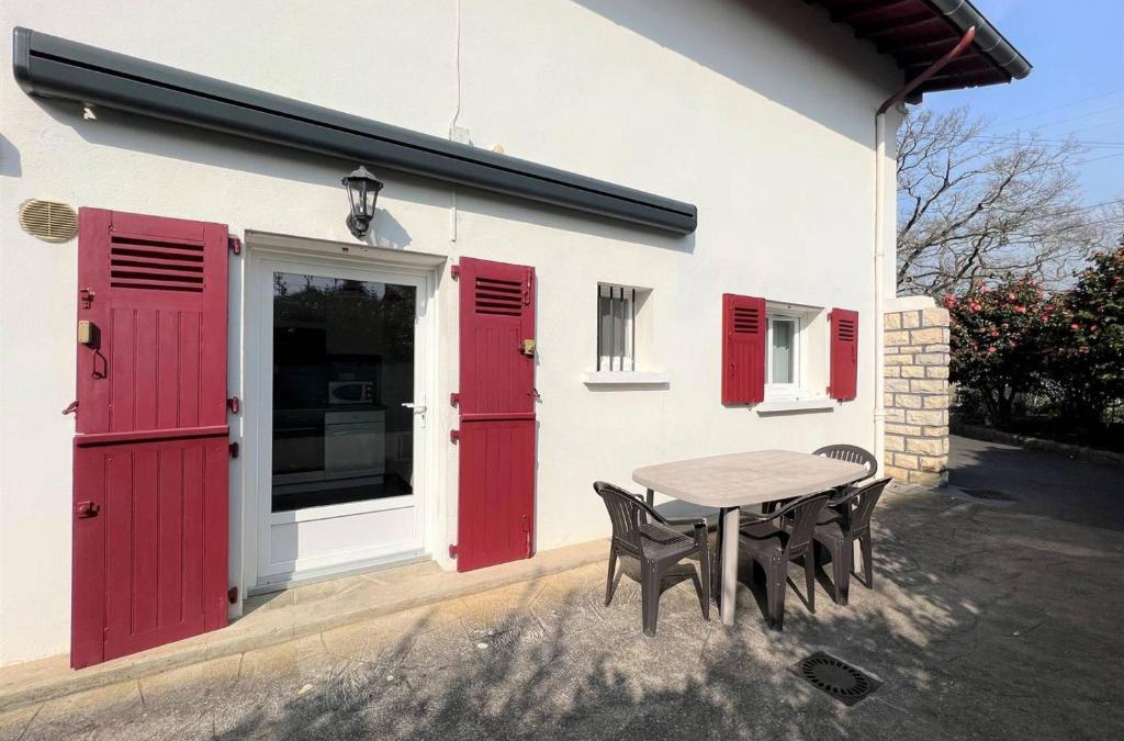 Cambo-les-Bains Apartment | Coquet T1 Bis avec Terrasse en Rez-de-Jardin, Cambo-les-Bains - FR-1-495-91