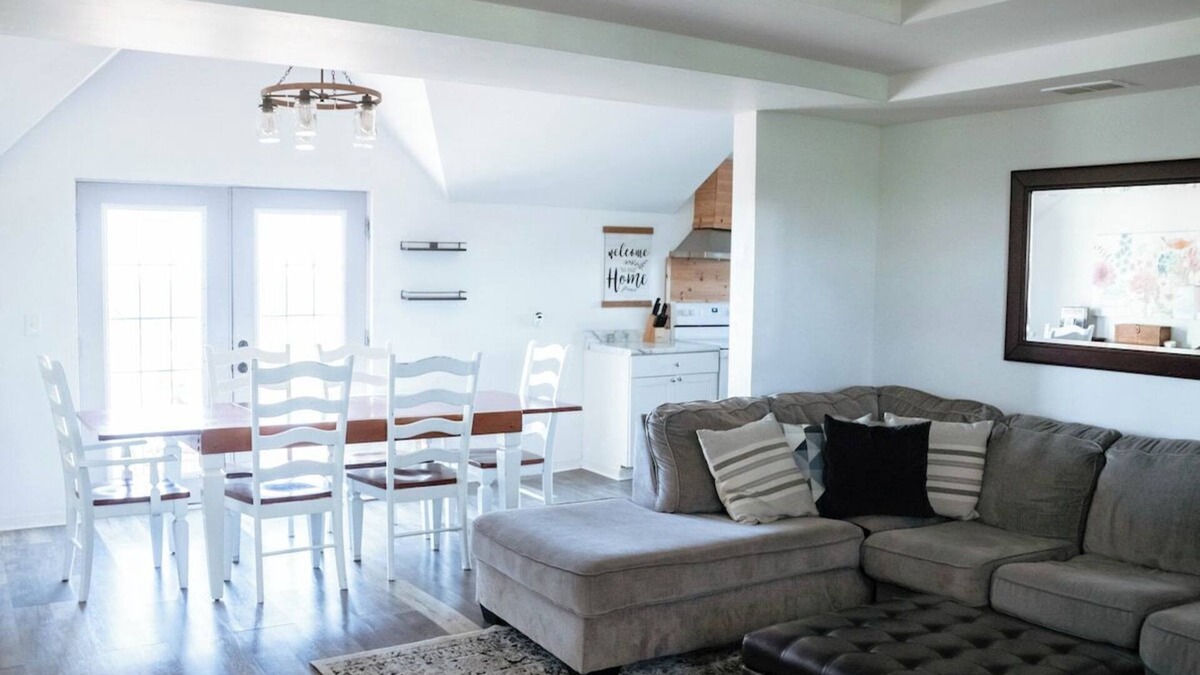 Williamstown House | Cordova Retreat - 7 Minutes from Ark!