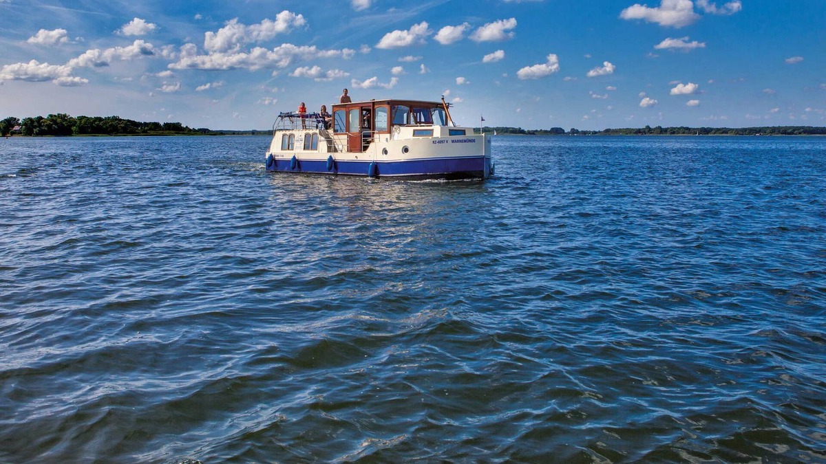 Niderviller Boat Rental | Cormorant 940 - Kuhnle-Tours Niderviller