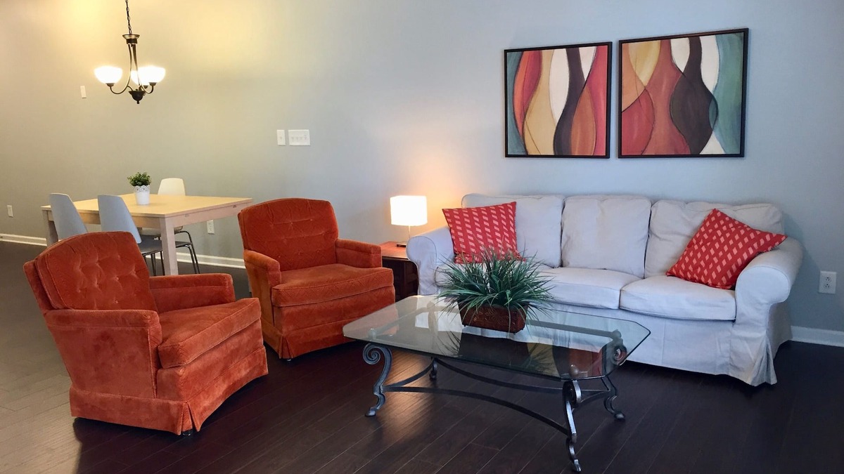 Cornelius Condo | Cornelius Condo, centrally located