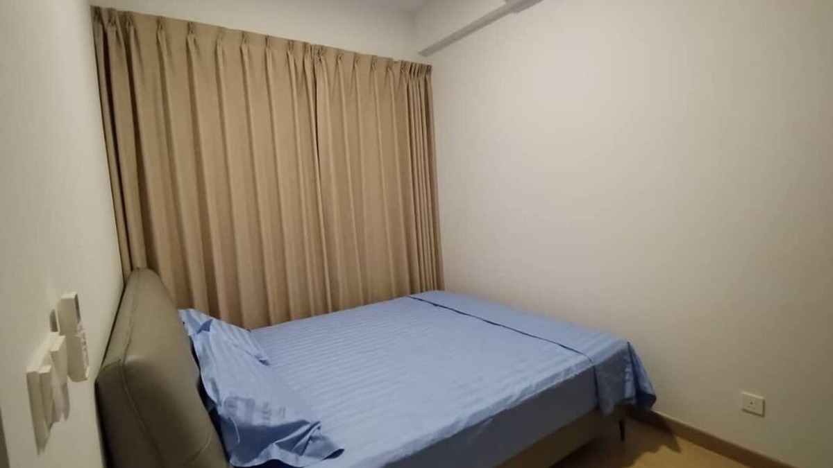 Kuala Lumpur Condo | Corner unit 3R3B2cp condo, 550 sf terrace/balcony and AC in Kuala Lumpur