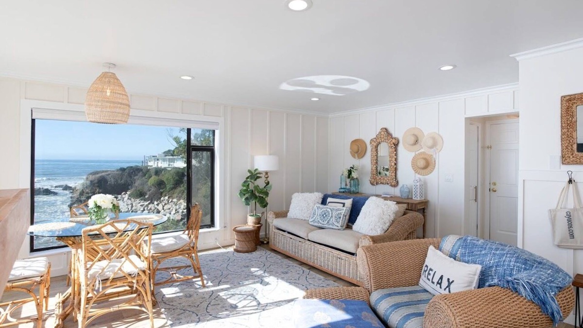 Cayucos Condo | Corner Unit Oceanfront Condo