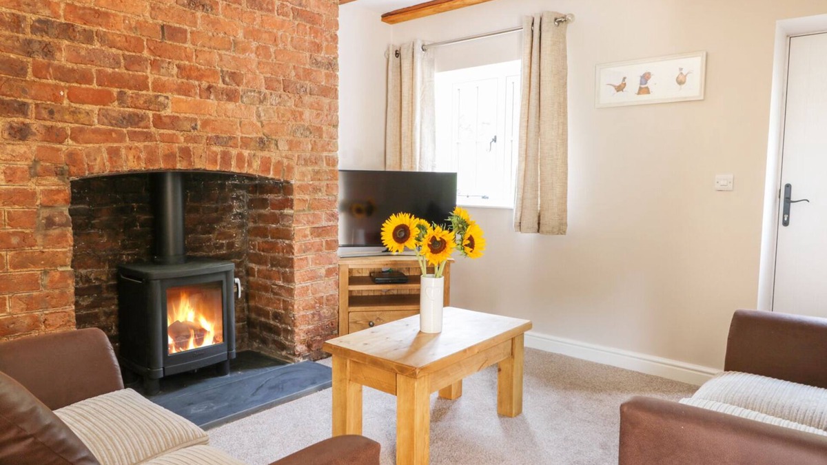 North Dalton Cottage | Corner View