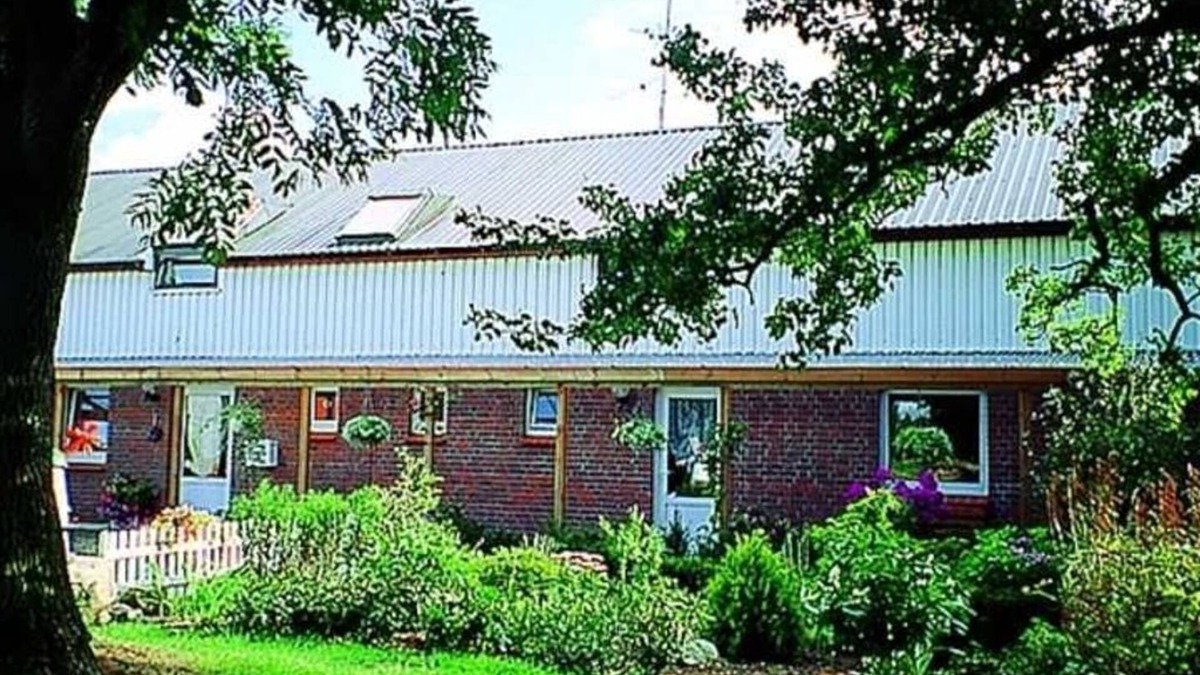 Wanderup Apartment | Cornils: Holiday apartment with lake view - Ferienwohnung Cornils