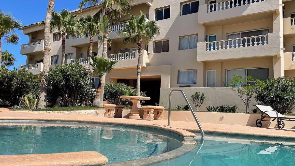 Las Conchas Resort | Corona del Mar by Rocky Host