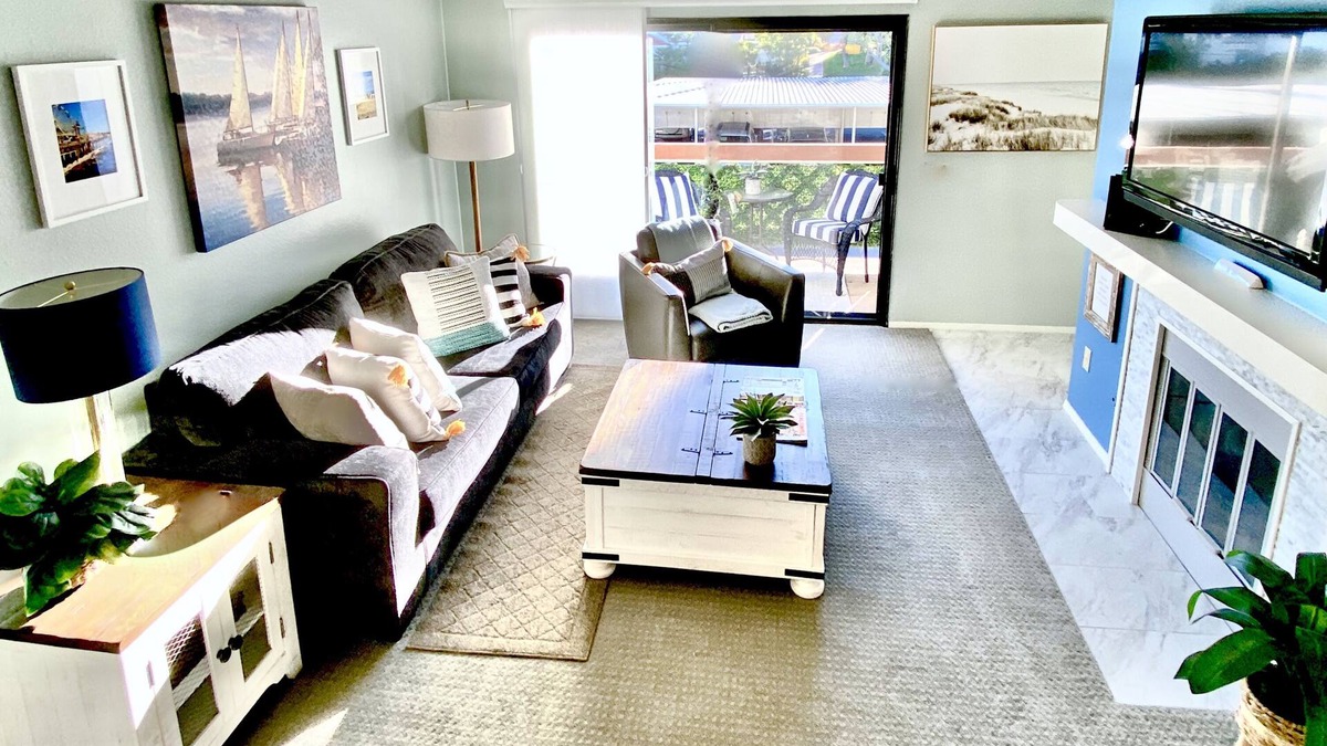 Rancho Penasquitos Condo | Corporate and Family Condo with Pool, close to shopping
