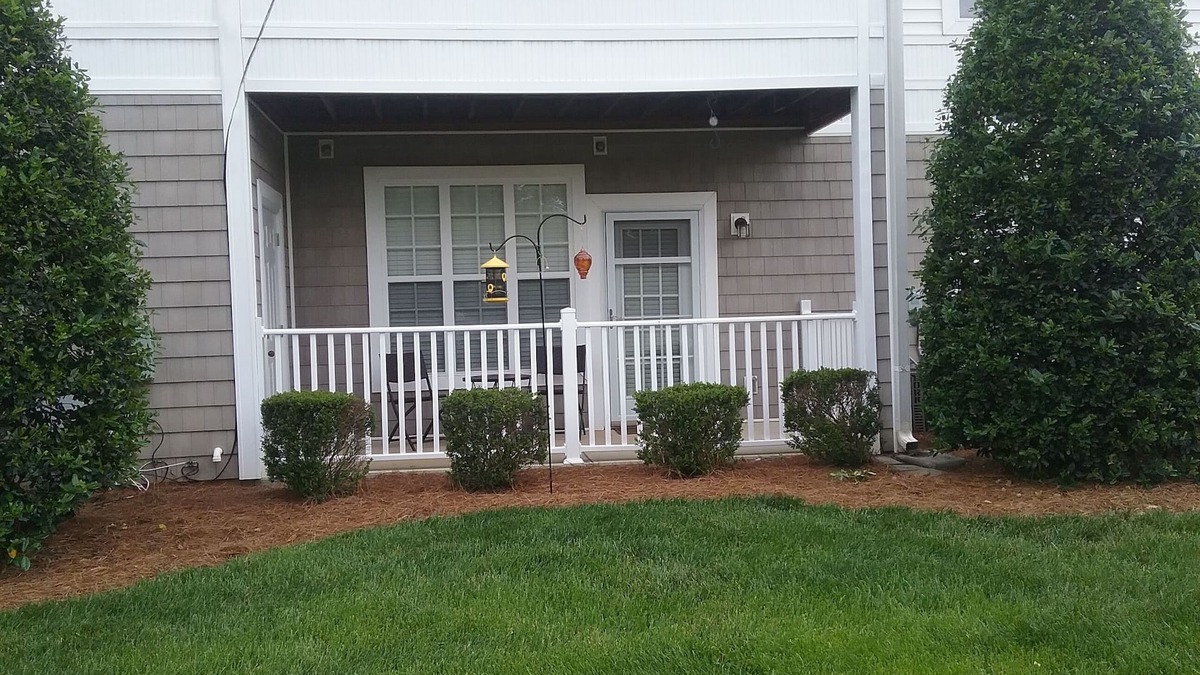 Cornelius Condo | Corporate and Shorter Term Rental Cornelius NC